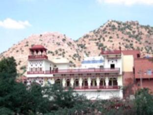 Tordi Garh Hotel Malpura  Bagian luar foto